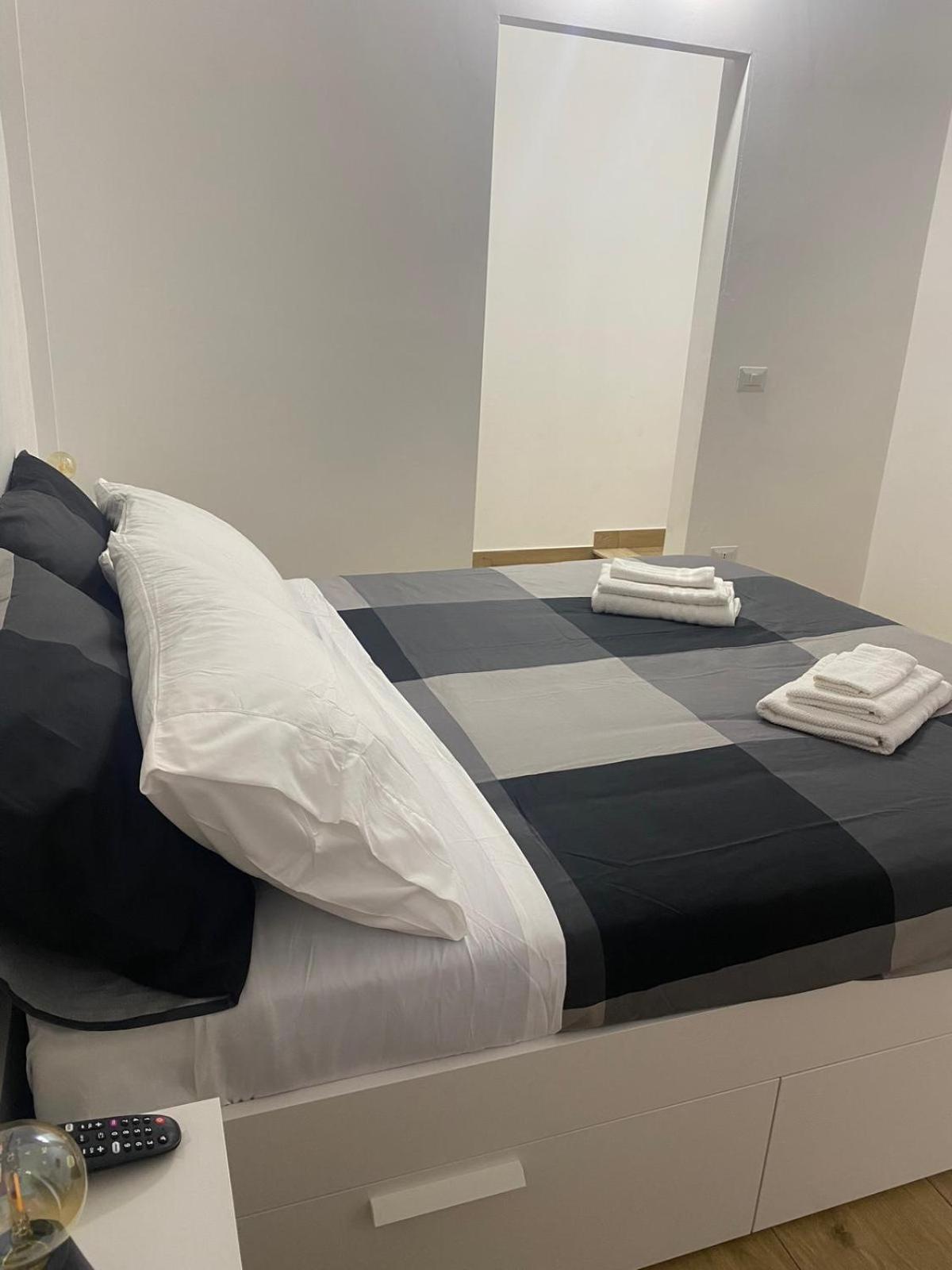 Discovery Ortigia Apartments Syracuse Bagian luar foto